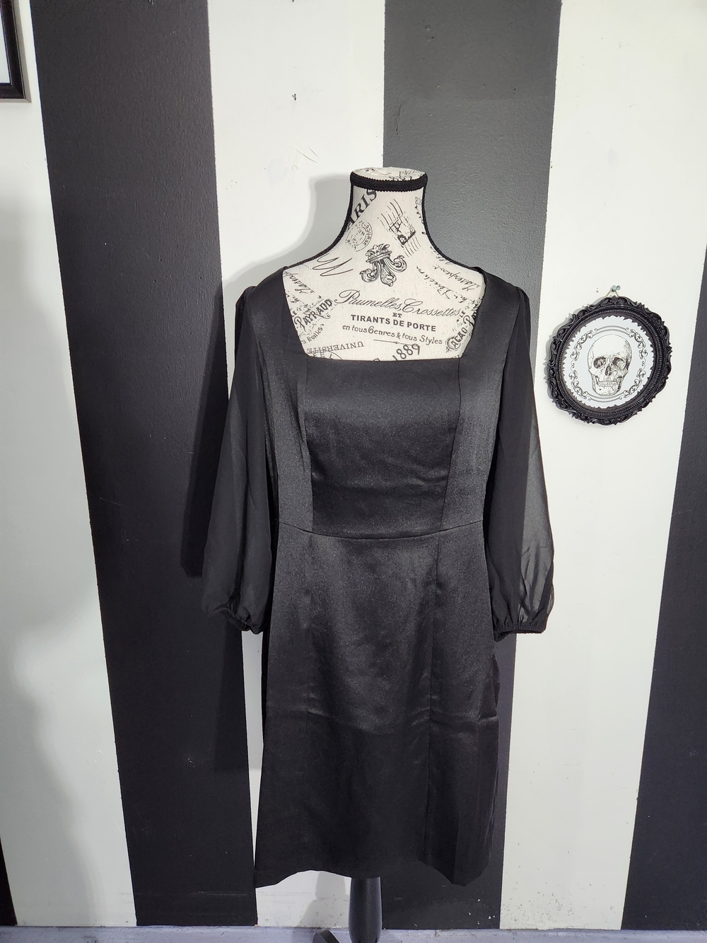Satin Gothic Black Square Neck Long Sleeve Dress